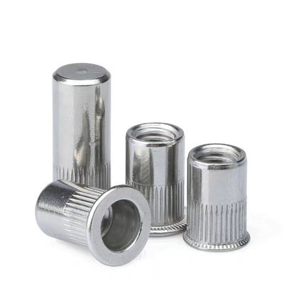 ISO9001 2015 Gecertificeerd M4/5/6/8/10/12 Carbon Steel Rivet Nuts met Big Countersunk Head