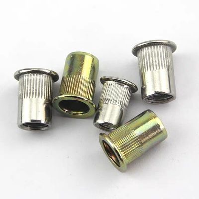 ISO9001 2015 Gecertificeerd M4/5/6/8/10/12 Carbon Steel Rivet Nuts met Big Countersunk Head
